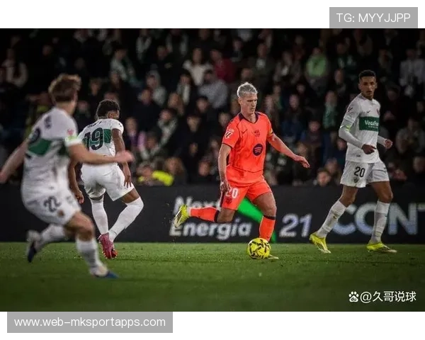 拉什福德制胜球助巴萨3比1胜埃尔切，本赛季2球5助攻领跑队内，拉什福德精彩进球